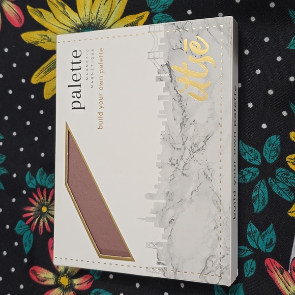 Ittsè Palette Magnetic Build Your Own Eyeshadow Palette - Picture 5 of 10